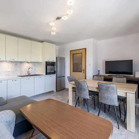 Nina - Valentina شقة *