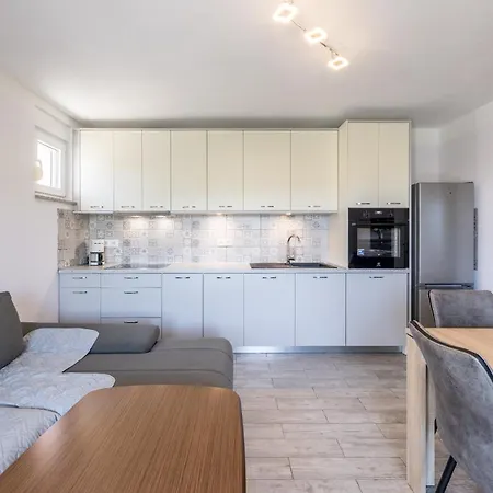 Nina - Valentina * Vinišće