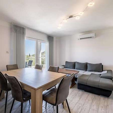 Nina - Valentina 아파트