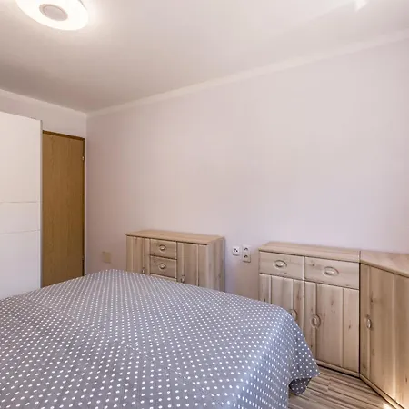 Nina - Valentina * Vinišće